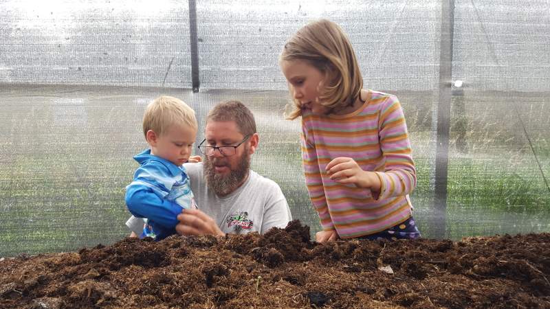 Worm farming family